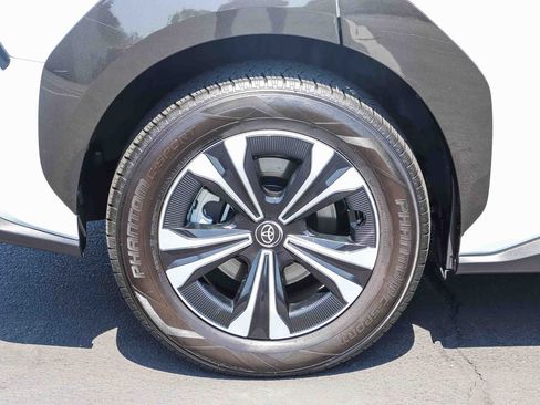 Certified 2023 Toyota bZ4X FWD w/ Weather Package image 9