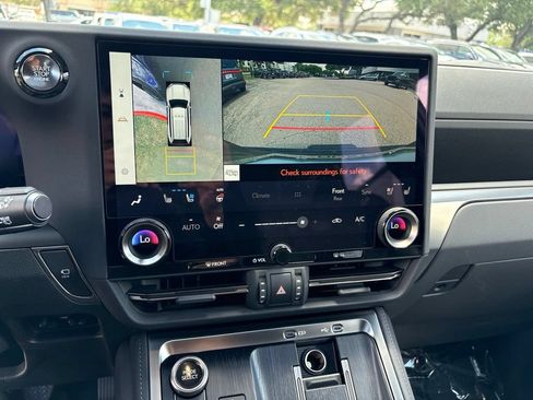 Certified 2026 Lexus GX 550 w/ Accessory Package (2T) AWD/4WD image 16