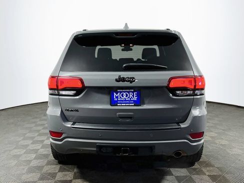 Used 2021 Jeep Grand Cherokee Laredo X AWD/4WD image 6