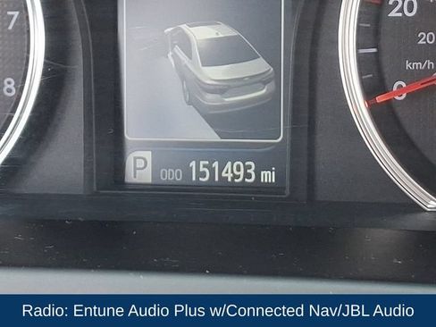 Used 2017 Toyota Camry XLE FWD image 6