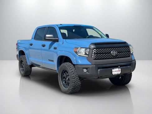 Used 2019 Toyota Tundra SR5 w/ SR5 Upgrade Package AWD/4WD image 3