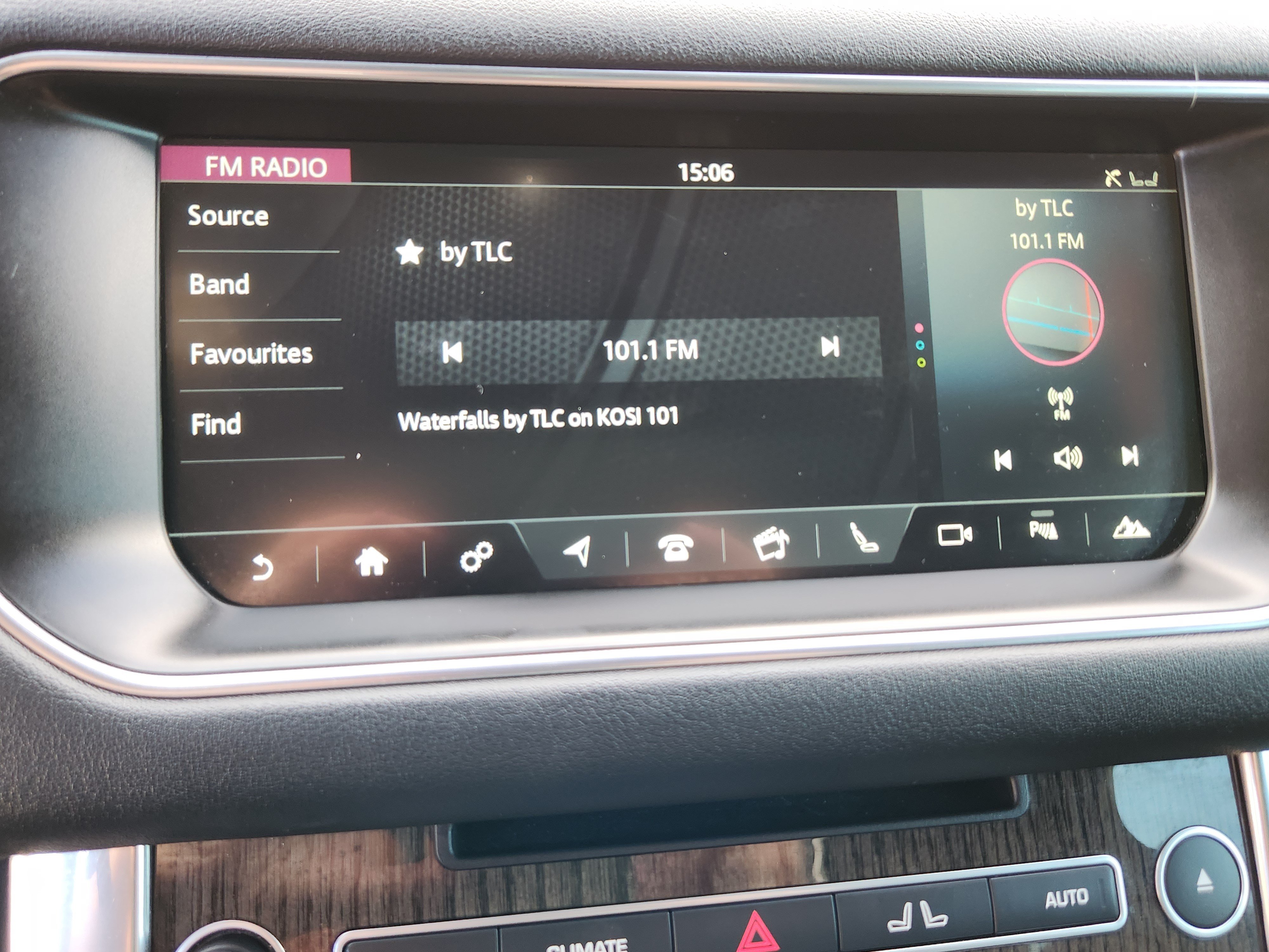 Used 2017 Land Rover Range Rover Sport HSE AWD/4WD image 17