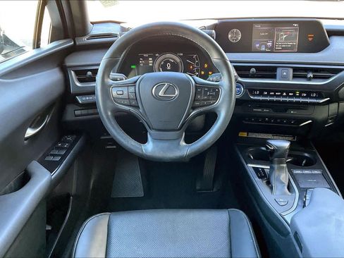 Used 2021 Lexus UX 250h image 6