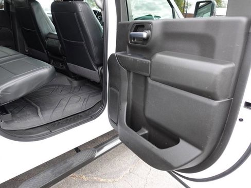 Used 2023 Chevrolet Silverado 2500 LT w/ Snow Plow Prep/Camper Package image 27