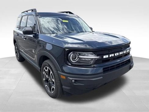 Used 2023 Ford Bronco Sport Outer Banks w/ Tech Package AWD/4WD image 1