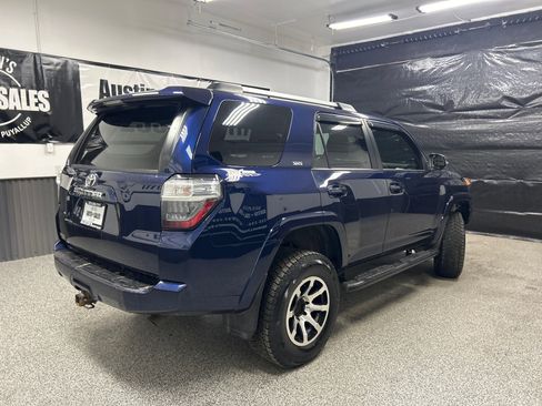 Used 2019 Toyota 4Runner SR5 Premium AWD/4WD image 6