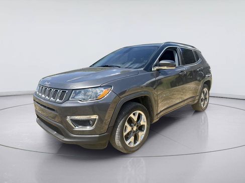 Used 2019 Jeep Compass Limited AWD/4WD image 5