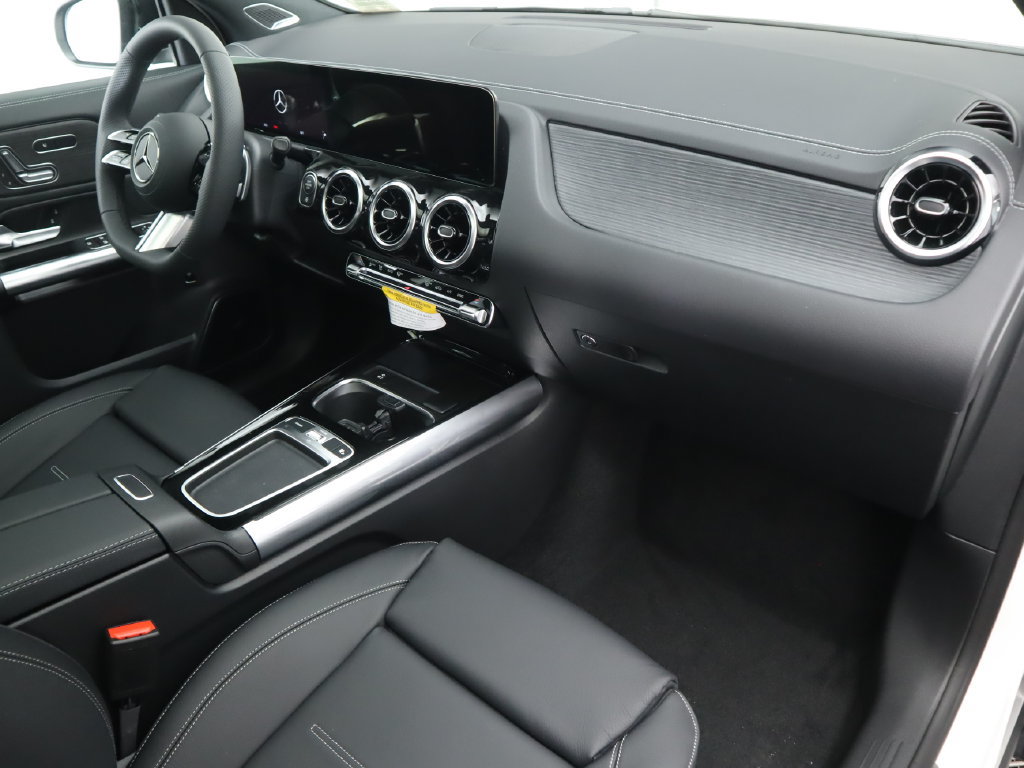 Used 2026 Mercedes-Benz GLA 250 4MATIC image 17