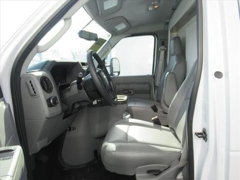 New 2024 Ford E-450 and Econoline 450 Super Duty w/ Power Windows & Locks Group image 16