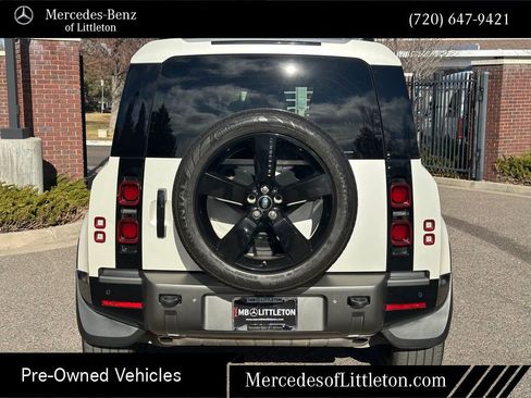 Used 2023 Land Rover Defender 90 X-Dynamic SE image 4