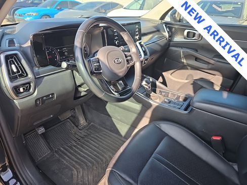 Used 2021 Kia Sorento S image 7