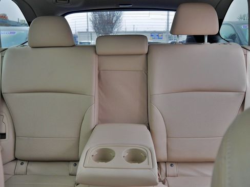 Used 2019 Subaru Outback 2.5i Limited w/ Popular Package #2 image 32