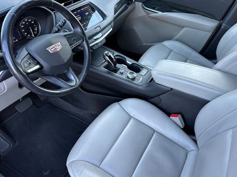 Used 2023 Cadillac XT4 Premium Luxury AWD/4WD image 9