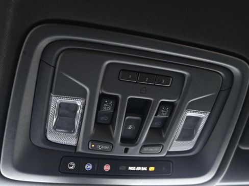 Used 2020 GMC Sierra 3500 AT4 w/ Technology Package image 38