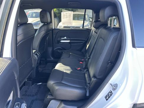 Used 2021 Mercedes-Benz GLB 250 image 21