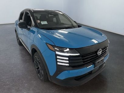 New 2026 Nissan Kicks SR w/ Cold Weather Package