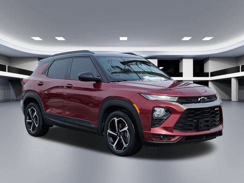 Used 2023 Chevrolet TrailBlazer RS w/ Sun and Liftgate Package image 8