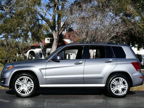 Used 2014 Mercedes-Benz GLK 350 4MATIC image 3
