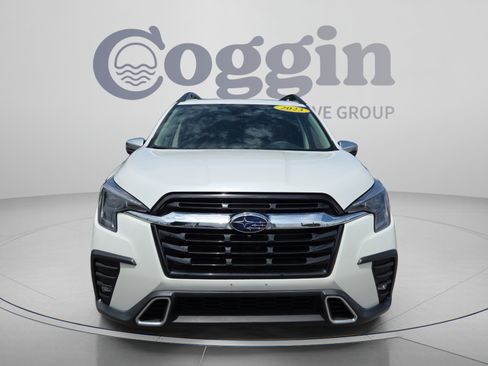 Used 2023 Subaru Ascent Touring AWD/4WD image 8