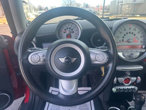 Used 2010 MINI Cooper Hardtop image 11