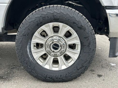 Used 2022 Ford F250 XLT image 9