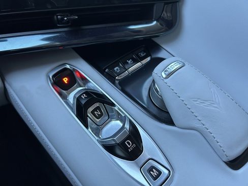 Used 2024 Chevrolet Corvette Z06 w/ Z07 Performance Package image 31