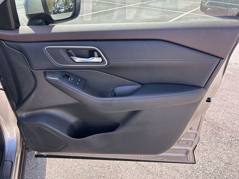 Certified 2023 Nissan Rogue Platinum w/ Platinum Premium Package image 46