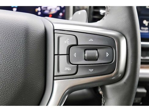 Used 2026 Chevrolet Silverado 1500 LT Trail Boss w/ Convenience Package II AWD/4WD image 16