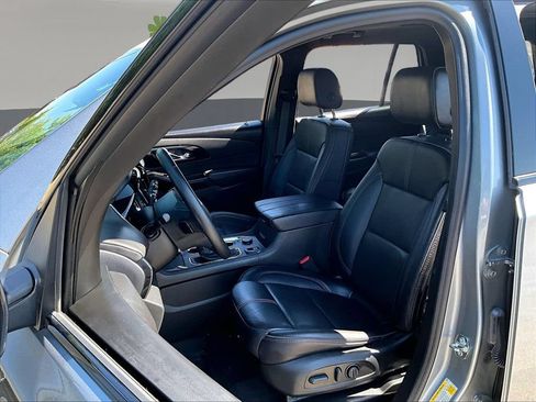 Used 2023 Chevrolet Traverse RS w/ LPO, Floor Liner Package AWD/4WD image 24