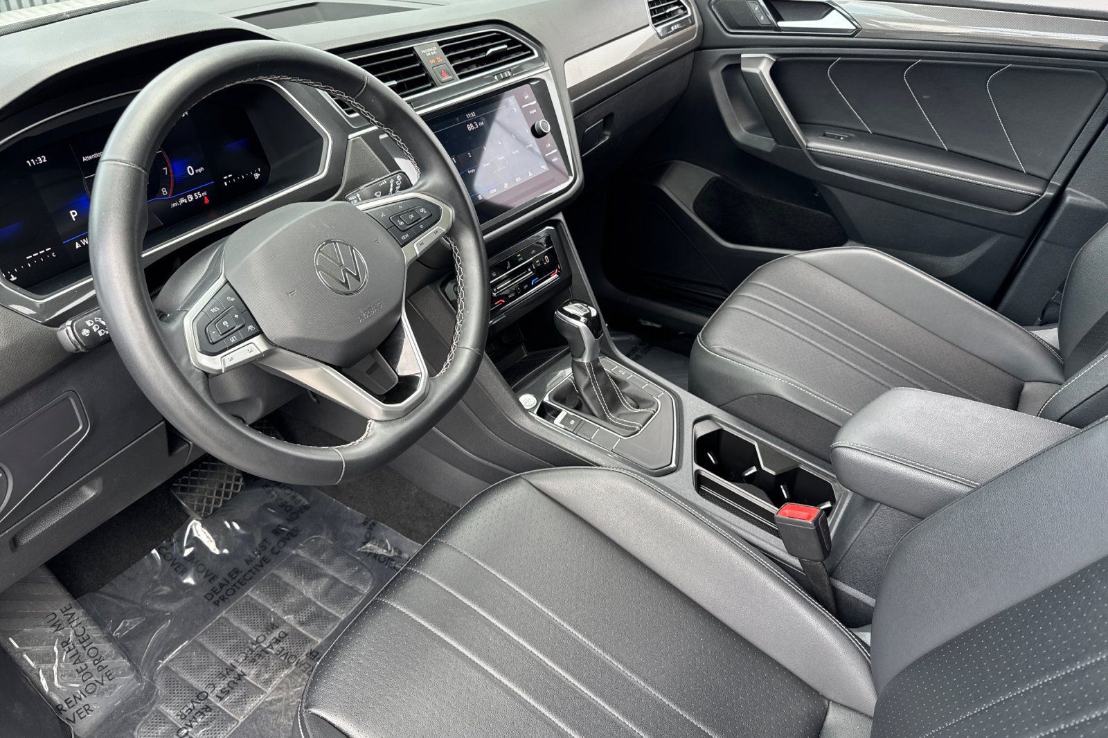 Used 2024 Volkswagen Tiguan Wolfsburg Edition FWD image 9