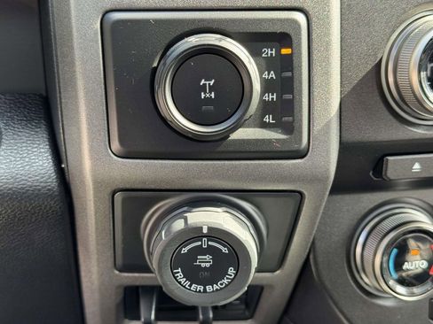 Used 2017 Ford F150 Raptor w/ Equipment Group 802A Luxury image 8