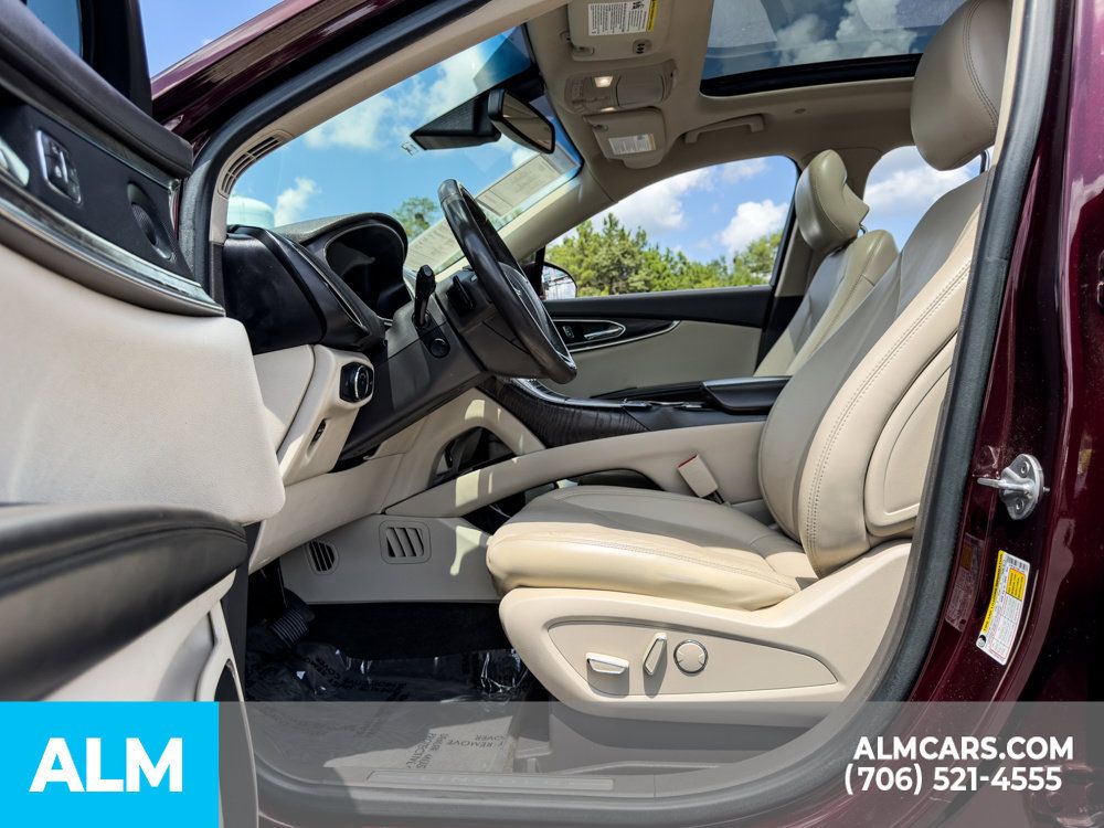 Used 2017 Lincoln MKX Reserve w/ Driver Assistance Package AWD/4WD image 11