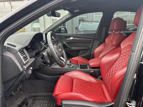 Used 2020 Audi SQ5 Prestige w/ Prestige Package image 5