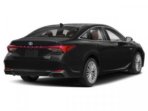 Used 2022 Toyota Avalon Limited w/ Advanced Safety Package image 2