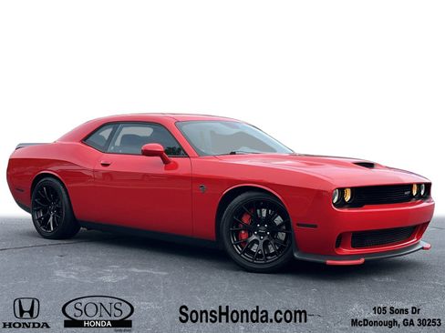 Used 2015 Dodge Challenger SRT Hellcat RWD image 1