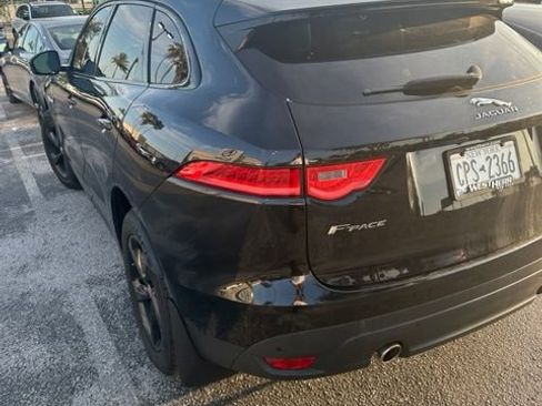 Used 2019 Jaguar F-PACE Prestige AWD/4WD image 6