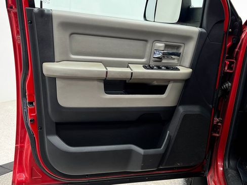 Used 2011 RAM 2500 SLT RWD image 13