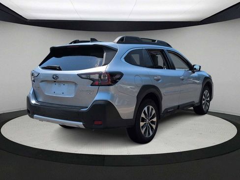 Used 2023 Subaru Outback Limited XT AWD/4WD image 8