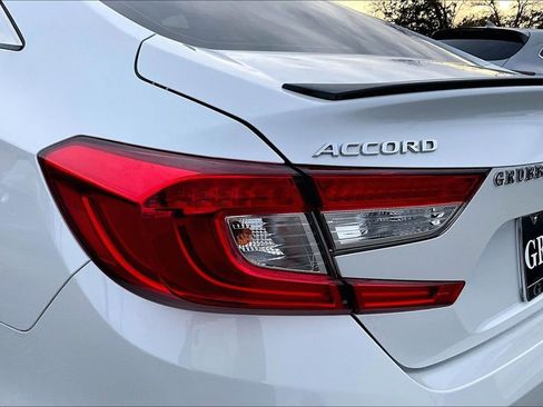 Used 2022 Honda Accord Sport image 40