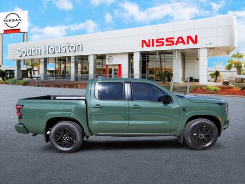 New 2026 Nissan Frontier SV image 5