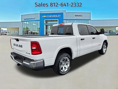 Used 2025 RAM 1500 Big Horn AWD/4WD image 7