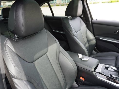 Used 2019 BMW 330i Sedan image 14