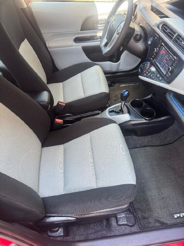Used 2012 Toyota Prius C Three FWD image 25