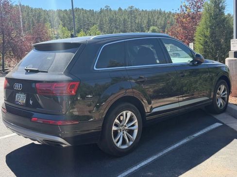 Used 2019 Audi Q7 2.0T Premium Plus w/ Premium Plus Package AWD/4WD image 2