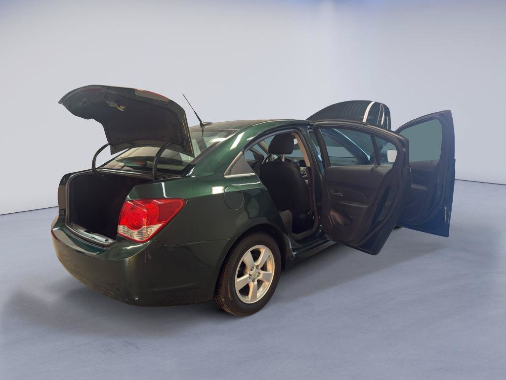 Used 2014 Chevrolet Cruze LT FWD image 14