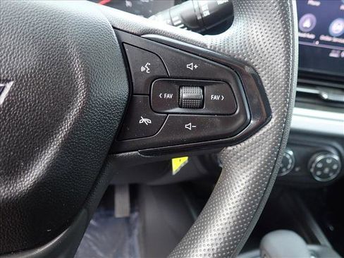 Used 2024 Chevrolet Trax LS w/ LS Convenience Package FWD image 14