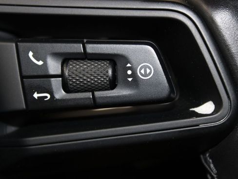 Used 2024 Porsche Cayenne AWD/4WD image 41