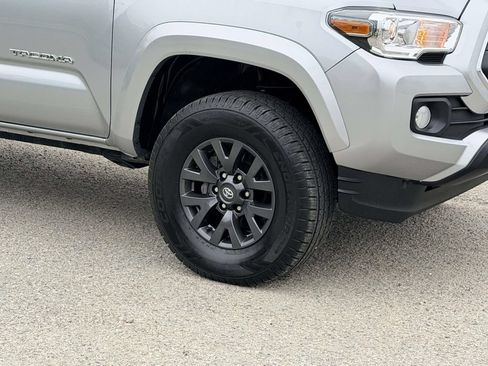 Certified 2023 Toyota Tacoma SR5 AWD/4WD image 27