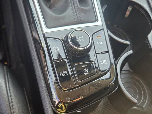 Used 2023 Kia Sportage SX image 22