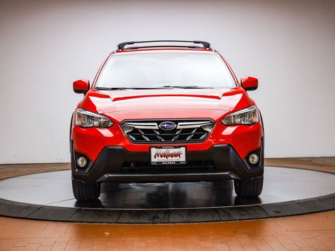 Used 2023 Subaru Crosstrek 2.0i Premium image 2